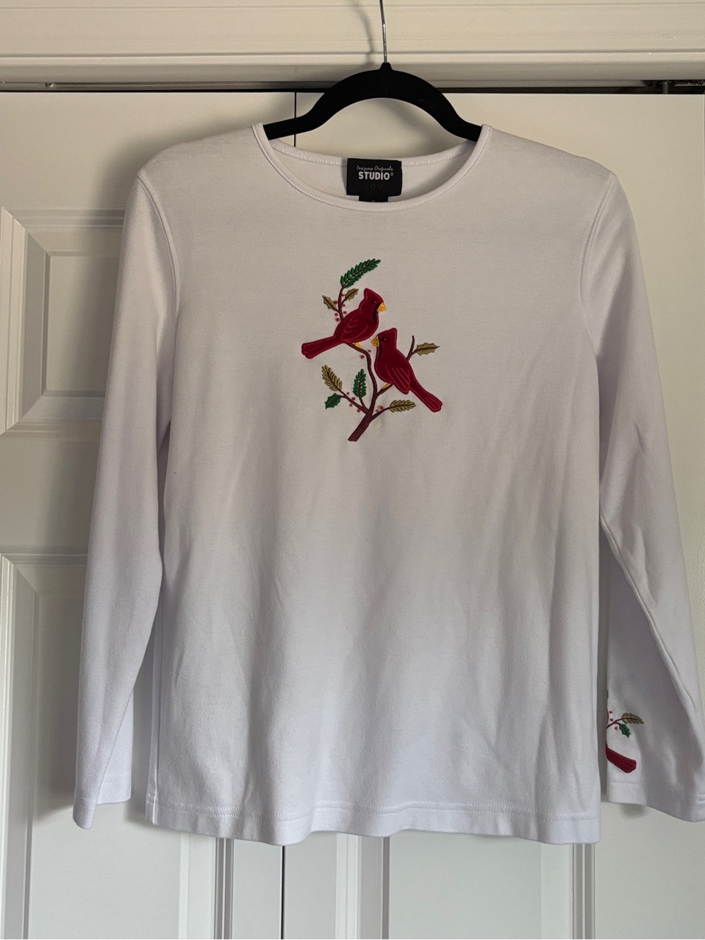 Vintage Designer Originals Studio Joy White Long-Sleeve with Red Cardinal Motif